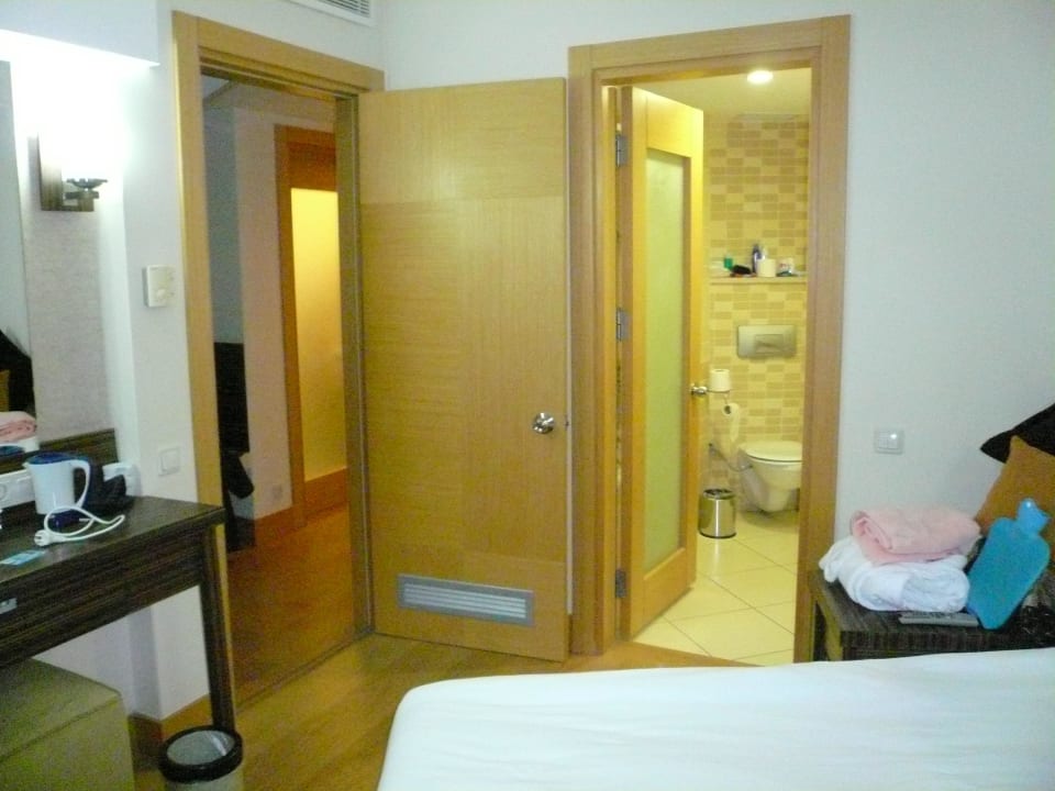 Zugänge zum Elternbad und Kinderzimmer Sherwood Exclusive Lara