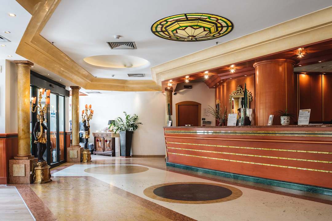 Lobby Best Western Hotel Tritone