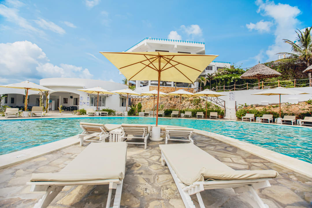 Pool AHG Lion Beach Resort