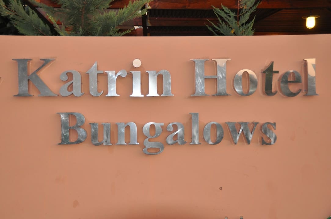 Begrüßung am Eingang Eurohotel Katrin Hotel & Bungalows