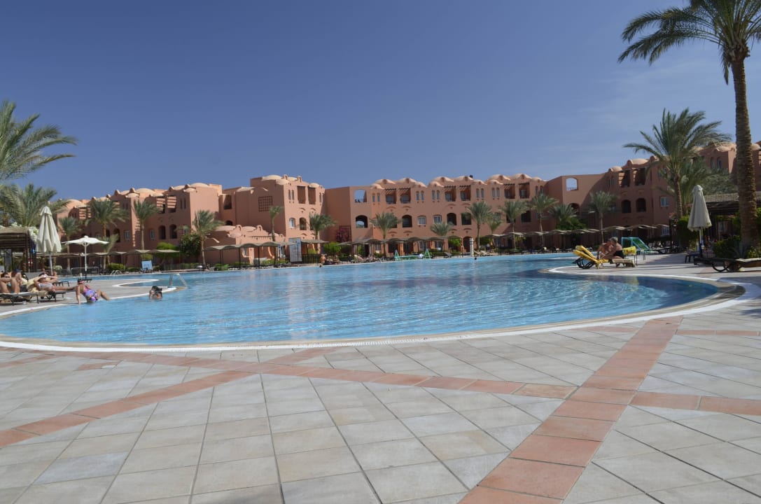 Blick von der Sonnenliege Jaz Makadi Oasis Resort