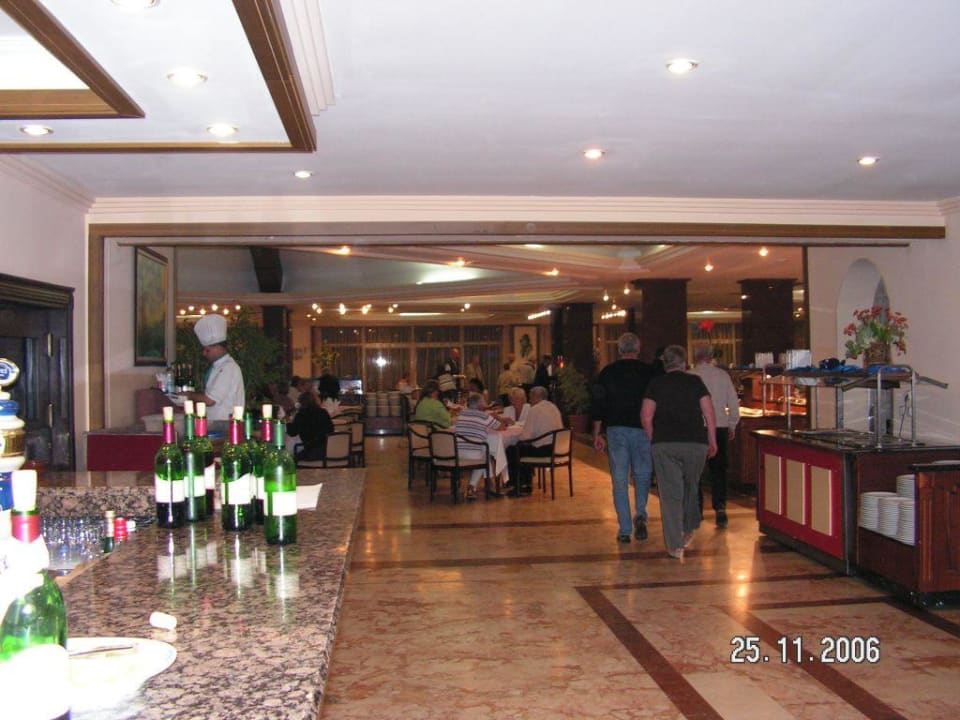 Lobby mit Bar Papillon Belvil