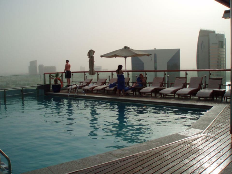 Hilton Dubai Creek Golden Sands Hotel Creek
