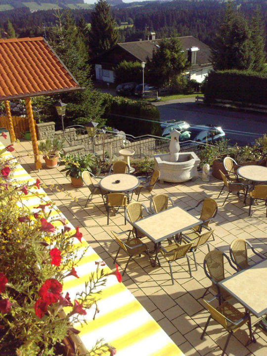 Balkonblick Terrasse Hotel JMS Holiday Allgäu