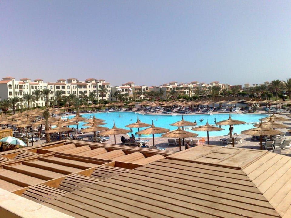Komplettansicht Pickalbatros Dana Beach Resort - Hurghada