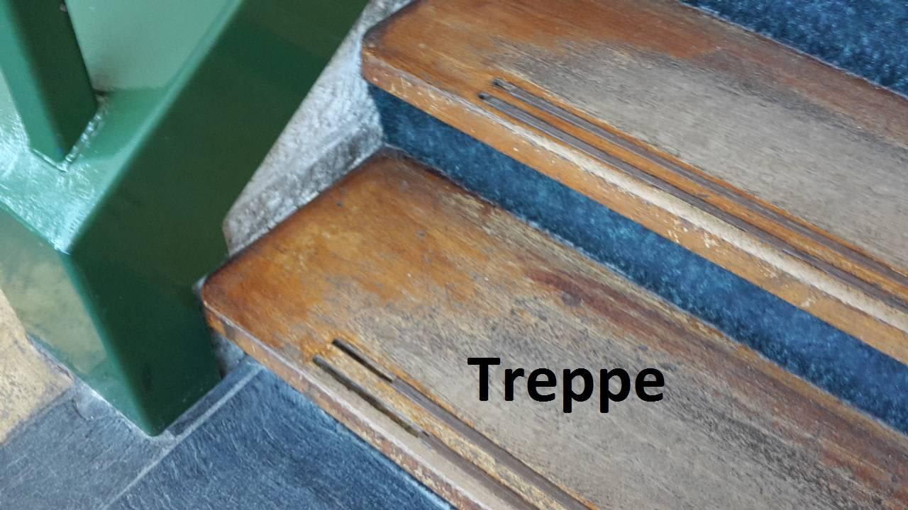 Beispiel: Abgenutzte, kaputte Treppe Fletcher Badhotel Callantsoog