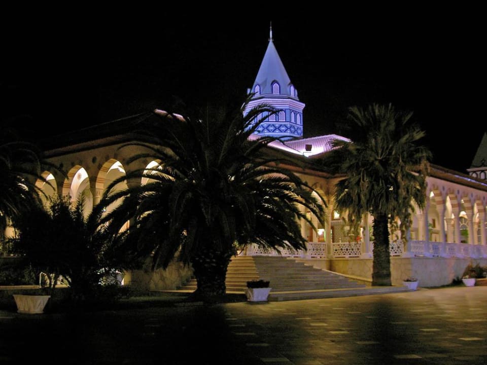 Club Ali Bey Manavgat-Hauptrestaurant bei Nacht Ali Bey Club