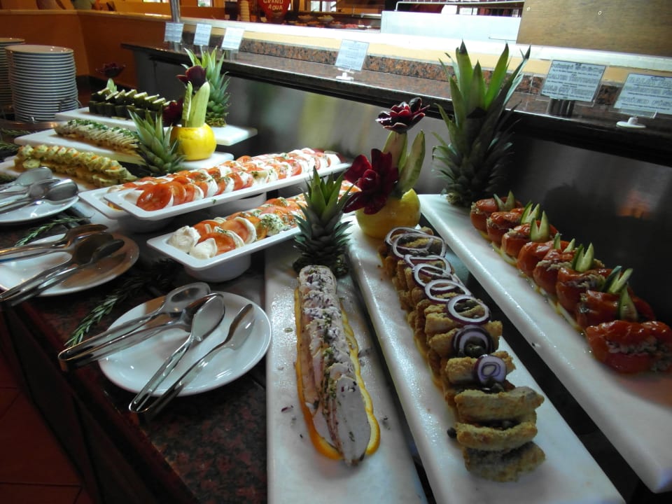 Viel Auswahl im Restaurant Club Grand Aqua