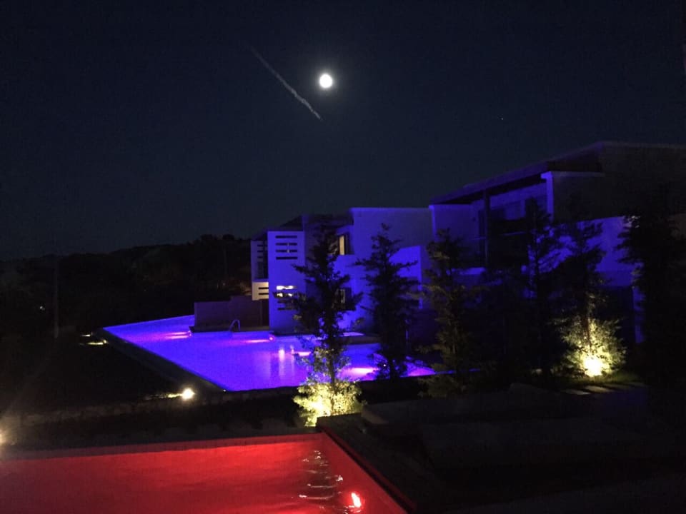 Anlage bei Nacht SENTIDO Port Royal Villas & Spa