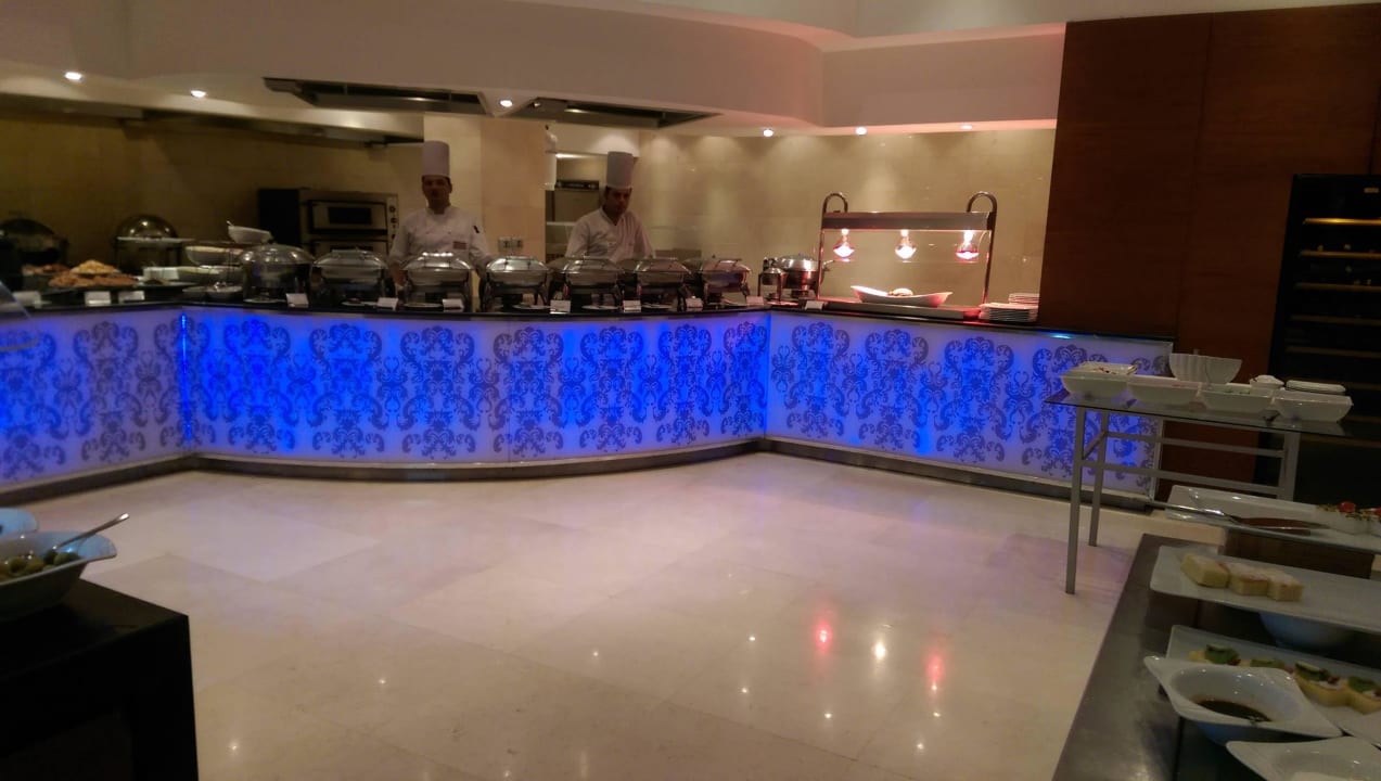 Eagle Top Restaurant  Steigenberger Makadi Hotel - Adults only