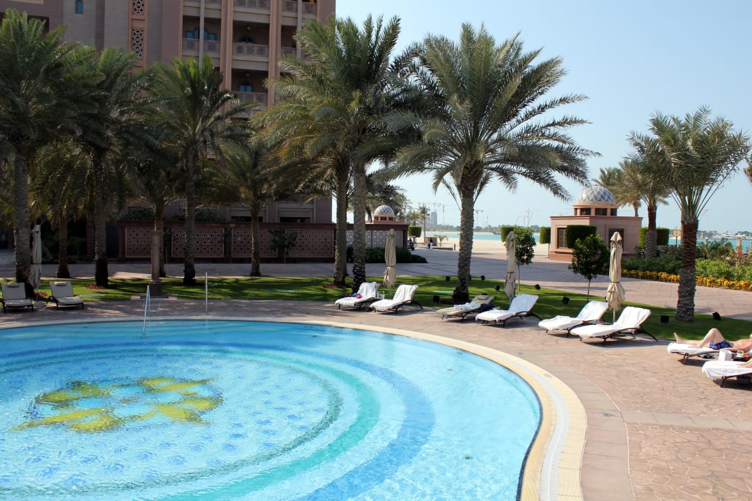 East Wing Pool Emirates Palace Mandarin Oriental