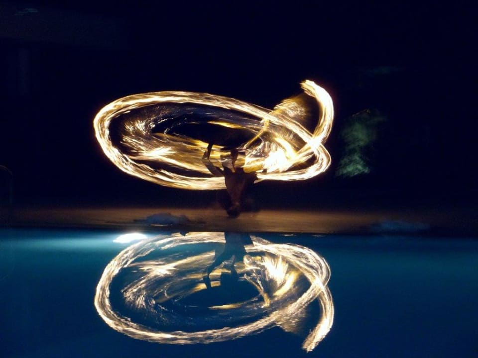 Abendanimation "Feuerspiele am Pool" Caravia Beach Hotel