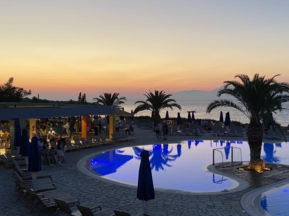 Pool Hotel Mareblue Beach