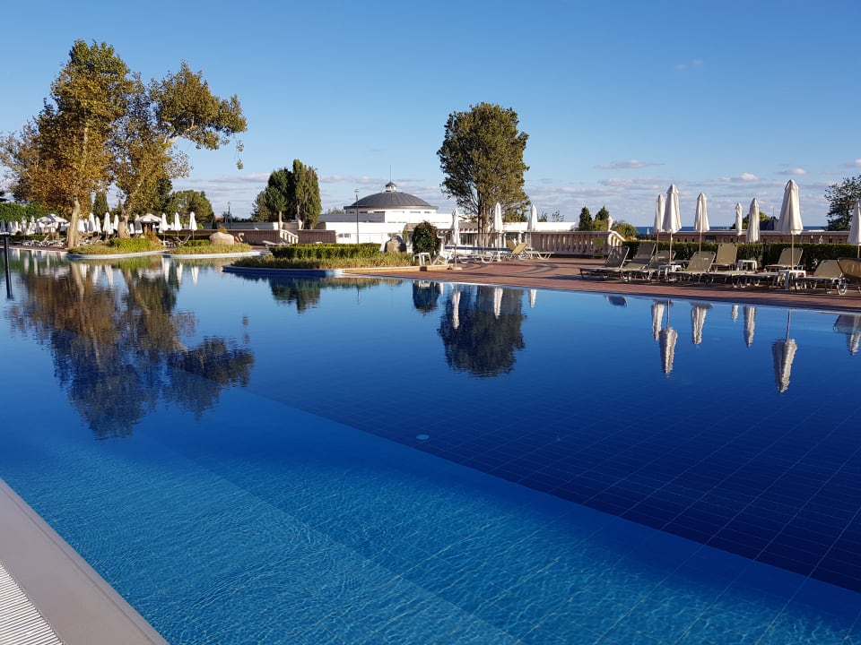 Pool Dreams Sunny Beach Resort & Spa