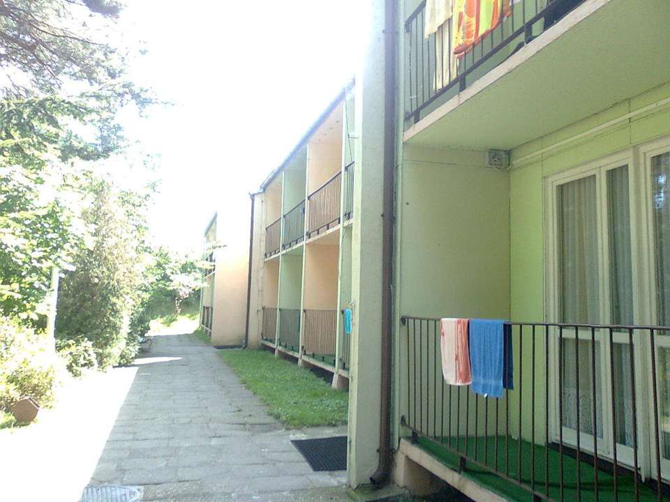 Widok na budynki  Ośrodek Wypoczynkowy Rondo