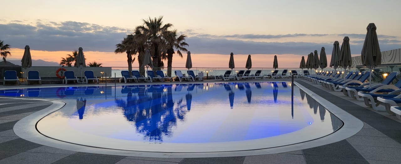 Pool Arina Beach Resort