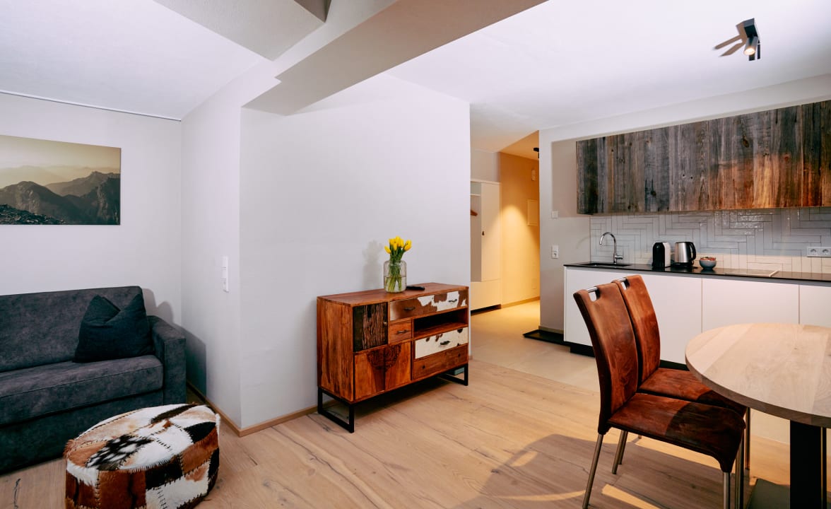 Zimmer Home Suite Home
