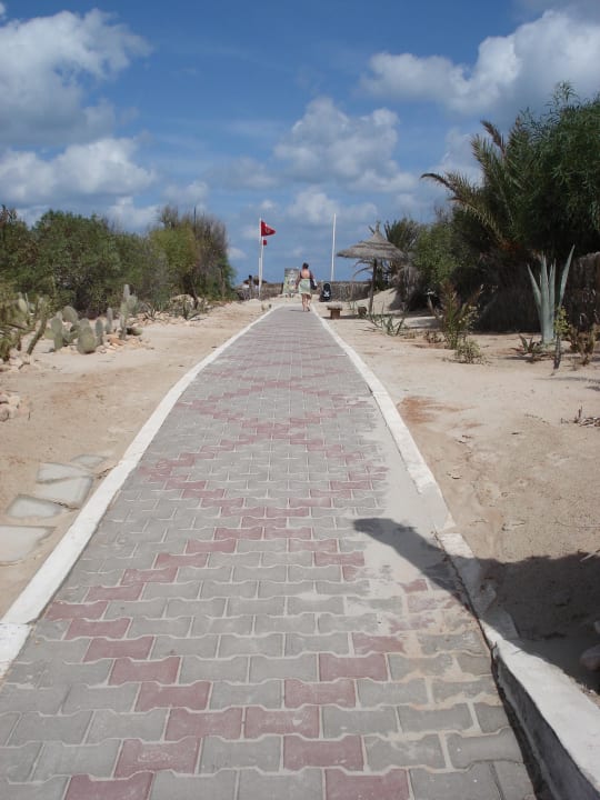 Weg zum Strand Iberostar Waves Mehari Djerba