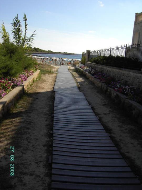 Steg zum Strand Hotel Xaloc Playa