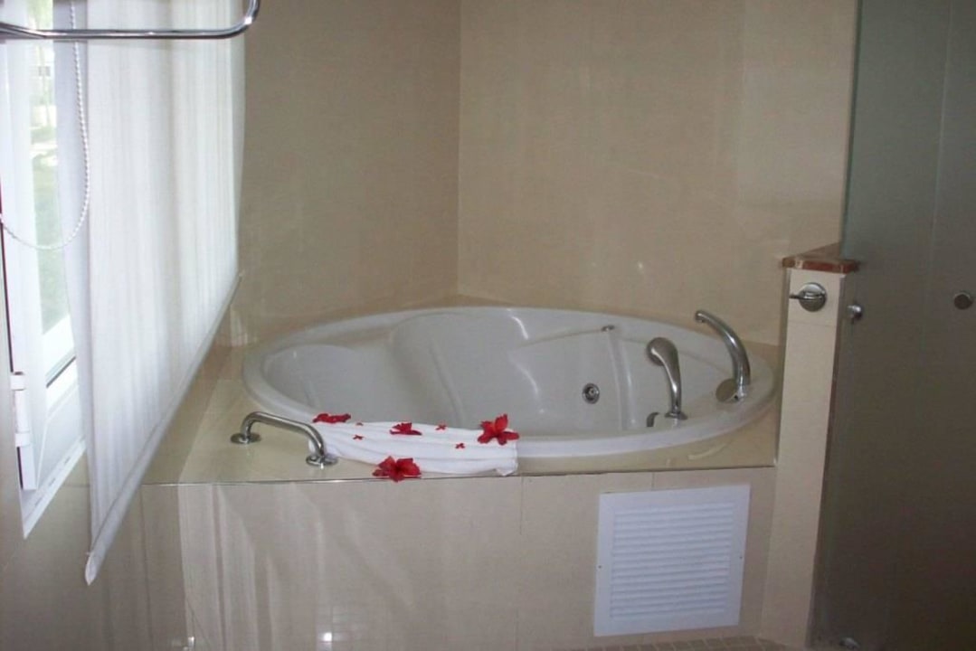 Bad mit jacuzzi Hotel Grand Palladium Palace Resort, Spa & Casino