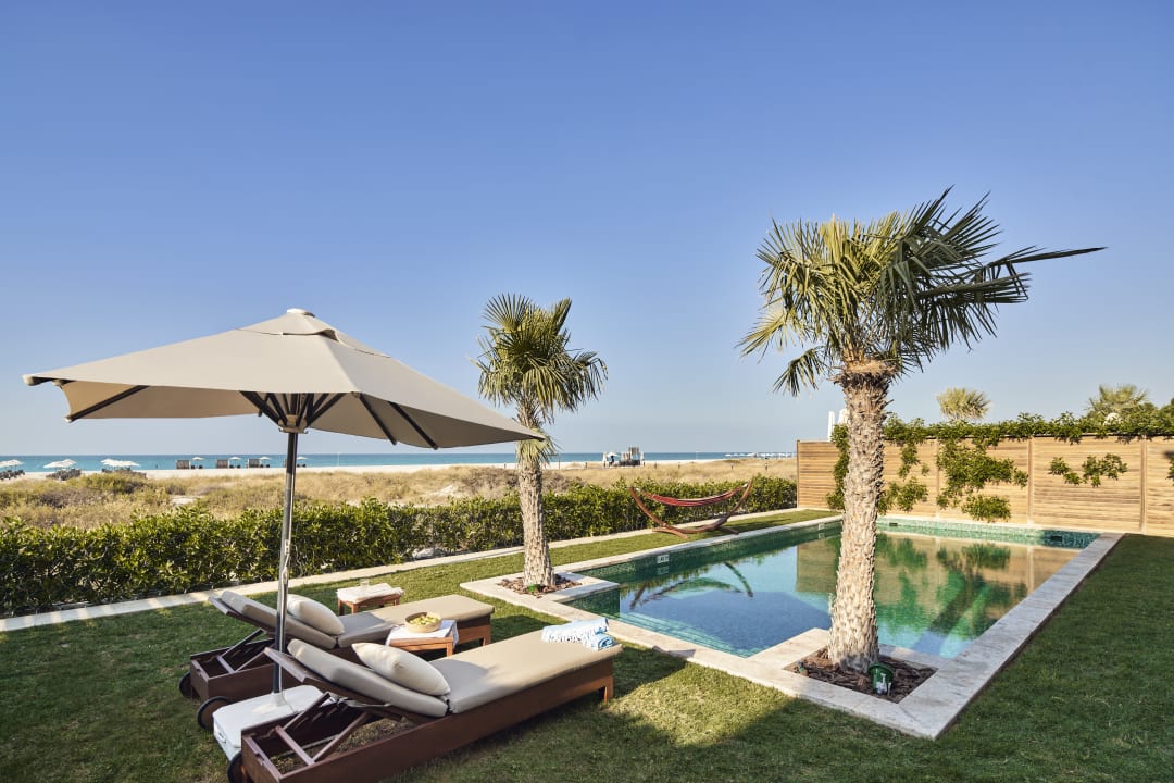 Pool Club Privé by Rixos Saadiyat Island