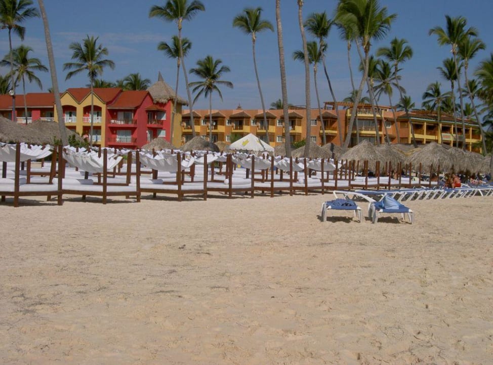 Ansicht Hotel vom Strand aus Punta Cana Princess All Suites Resort & Spa