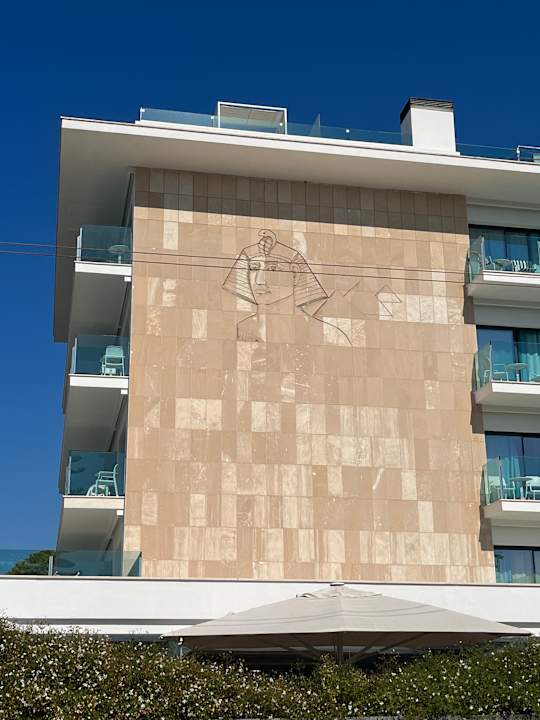 Außenansicht Hotel Luxor