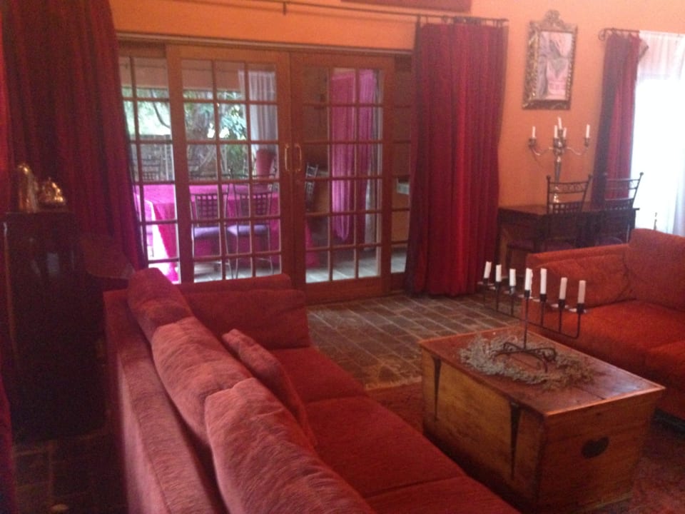 Loby 5th Avenue Gooseberry Guesthouse