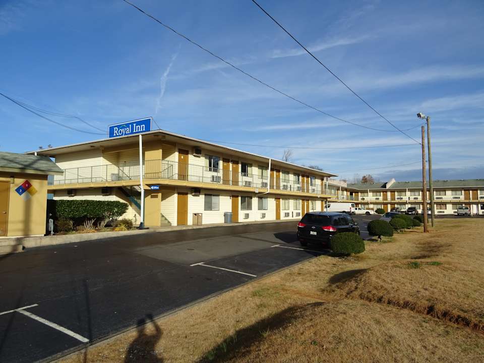 Außenansicht Hotel Royal Inn and Suites