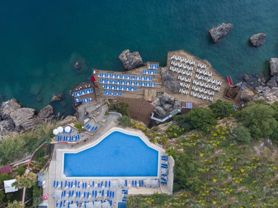 Pool Ramada Plaza by Wyndham Antalya