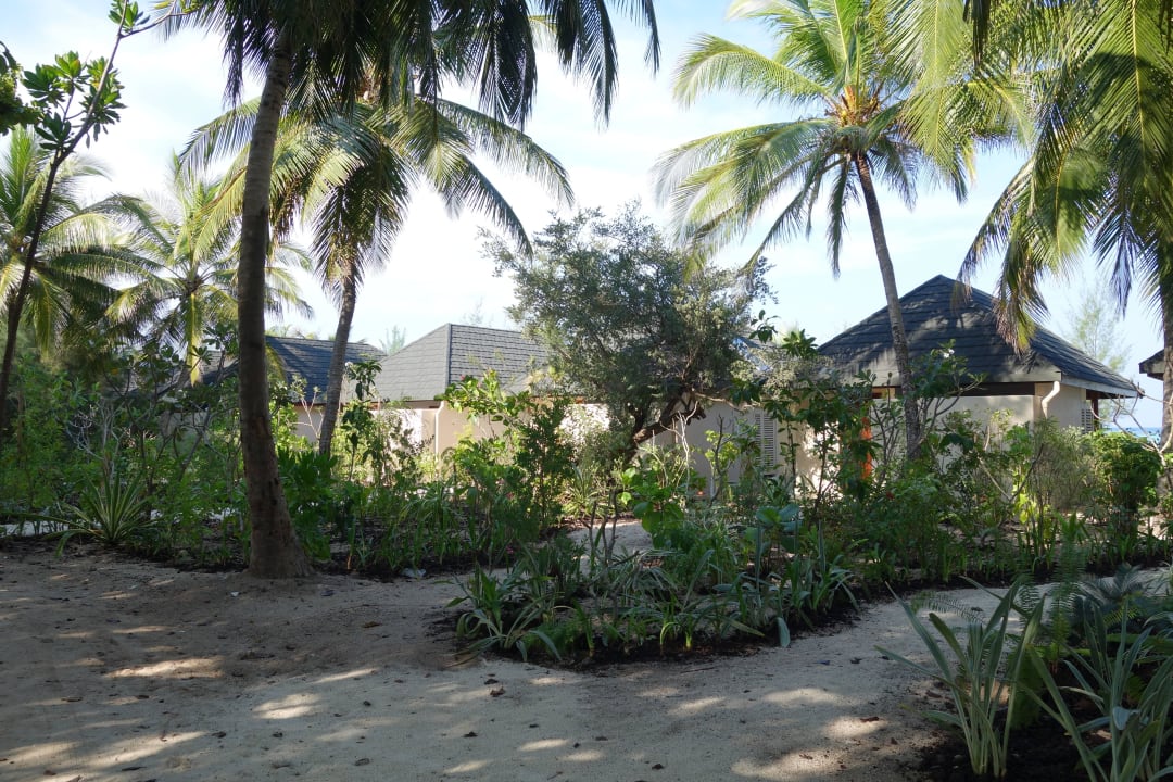 Beach-Bungalows aus dem Inselinneren Summer Island Maldives
