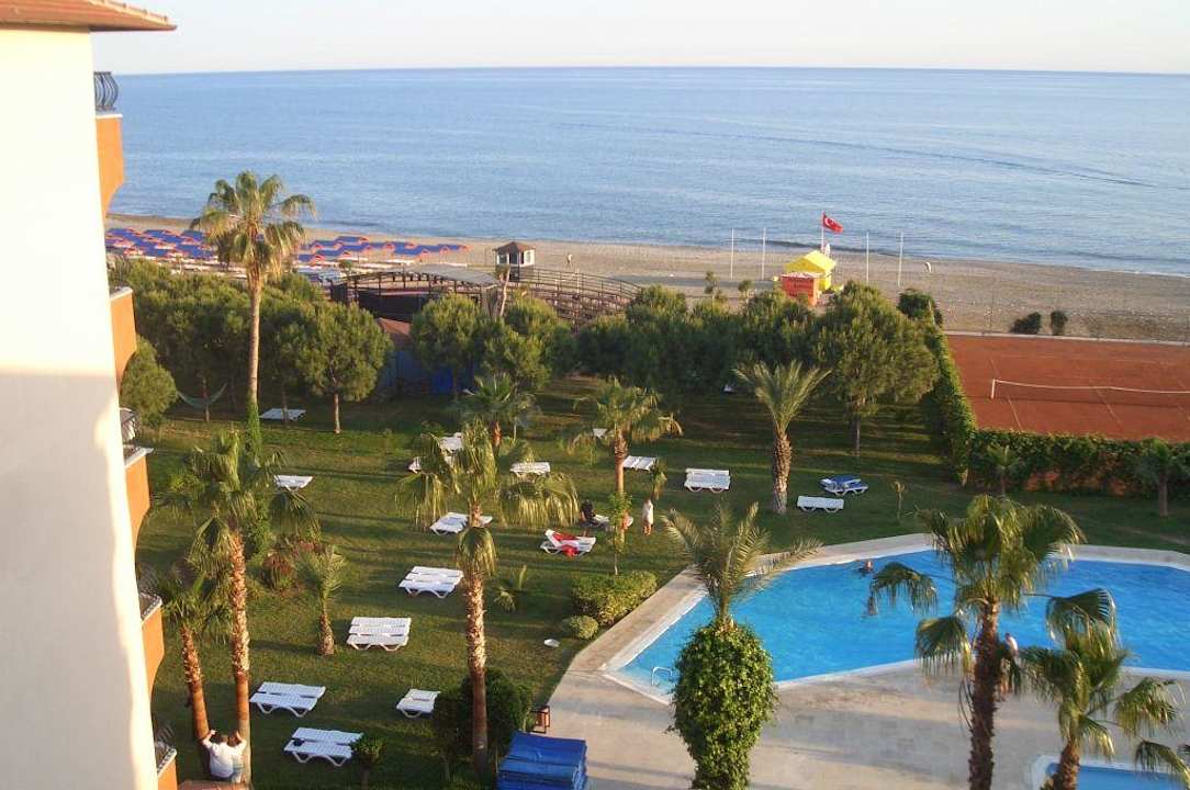 Ausblick am Abend aus dem 5ten Stock Club Turtas Beach Hotel