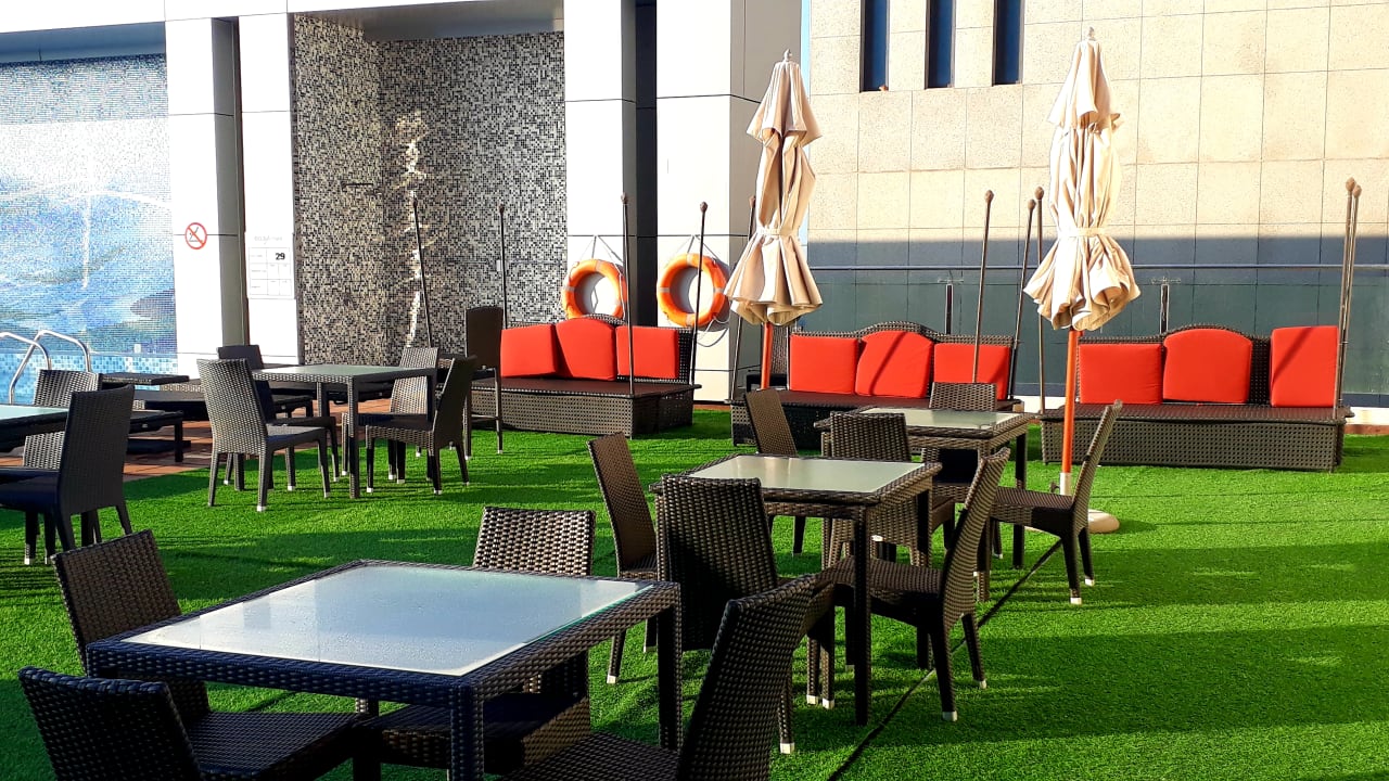 Pool Downtown Rotana