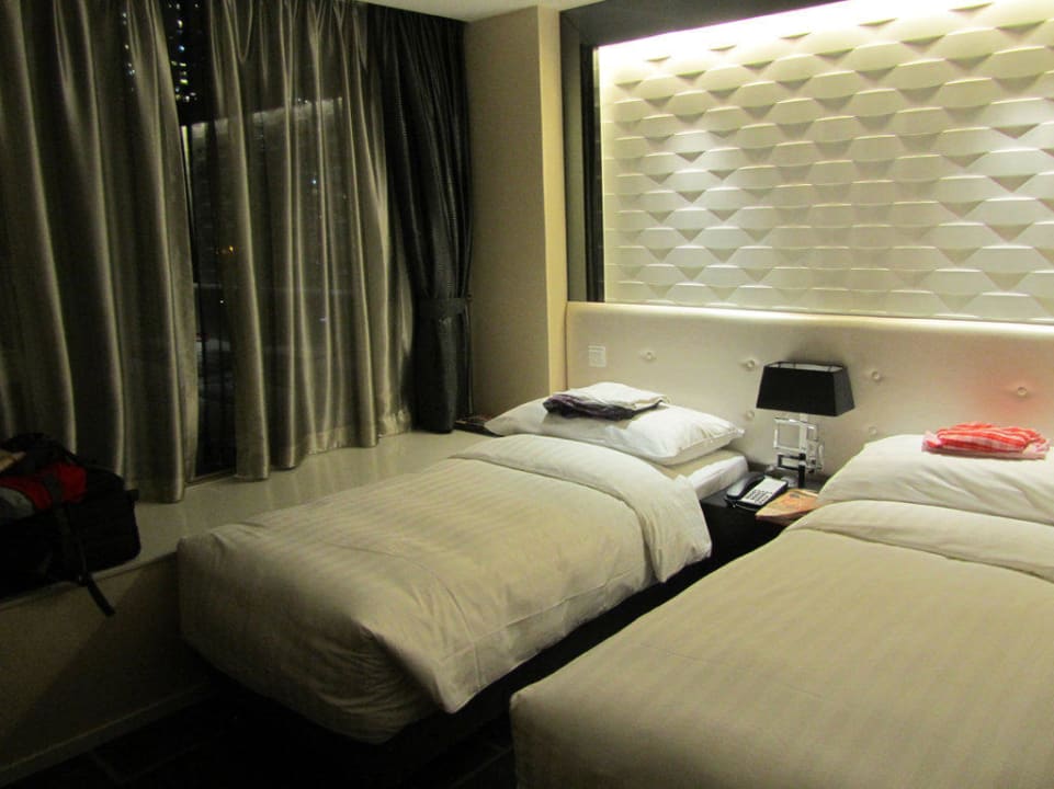 Klein aber fein, sehr bequeme Betten Dorsett Regency Hotel Hong Kong