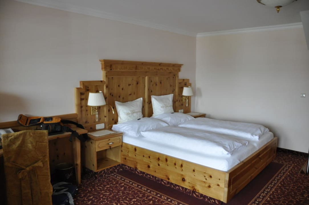 Doppelbett Wellnessresort Vier Jahreszeiten