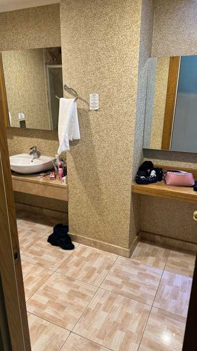 Zimmer Granada Luxury Okurcalar