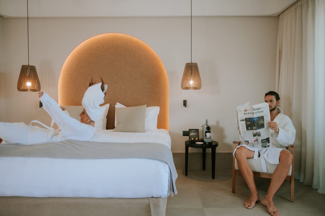 Zimmer Paralos Venus Suites