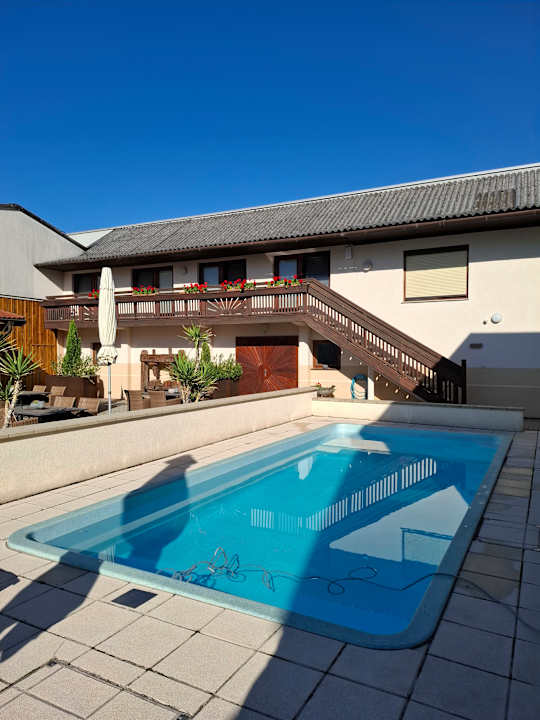 Außenansicht Pension zur Sonne