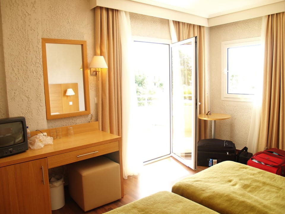 Doppelbettzimmer alltoura Club Hotel Poseidon Palace