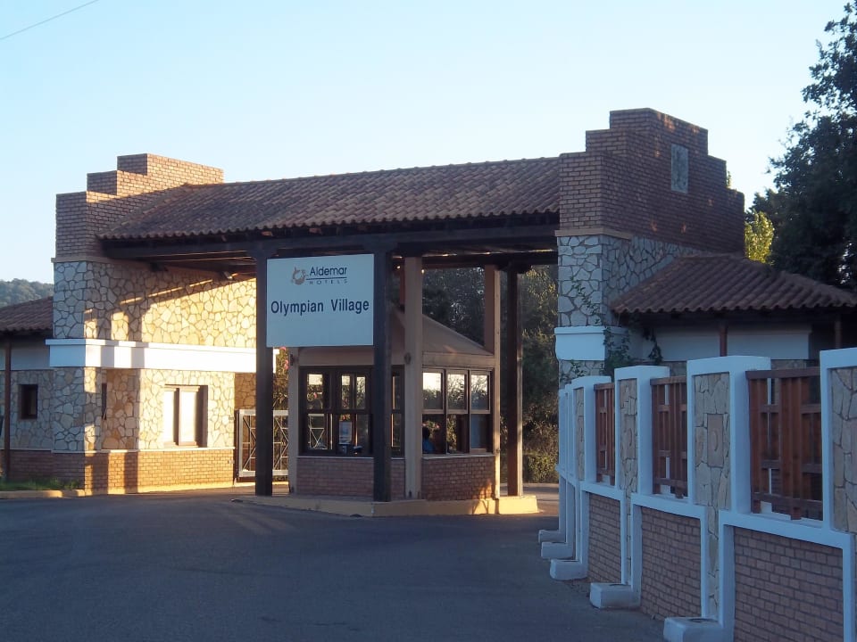 Widok zewnętrzny Aldemar Olympian Village
