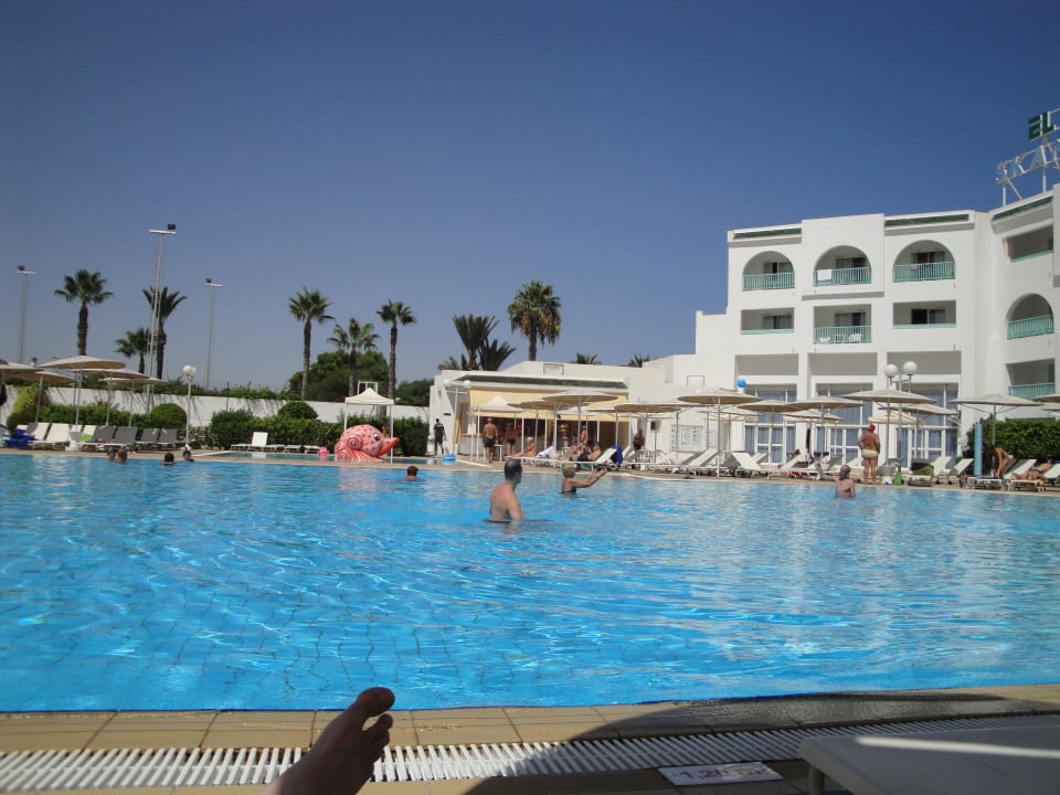 Nebenpool Hotel El Mouradi Skanes Beach