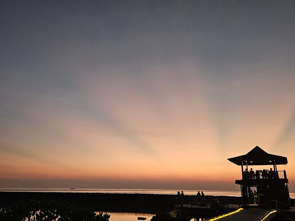 Strand OBLU SELECT at Sangeli Island