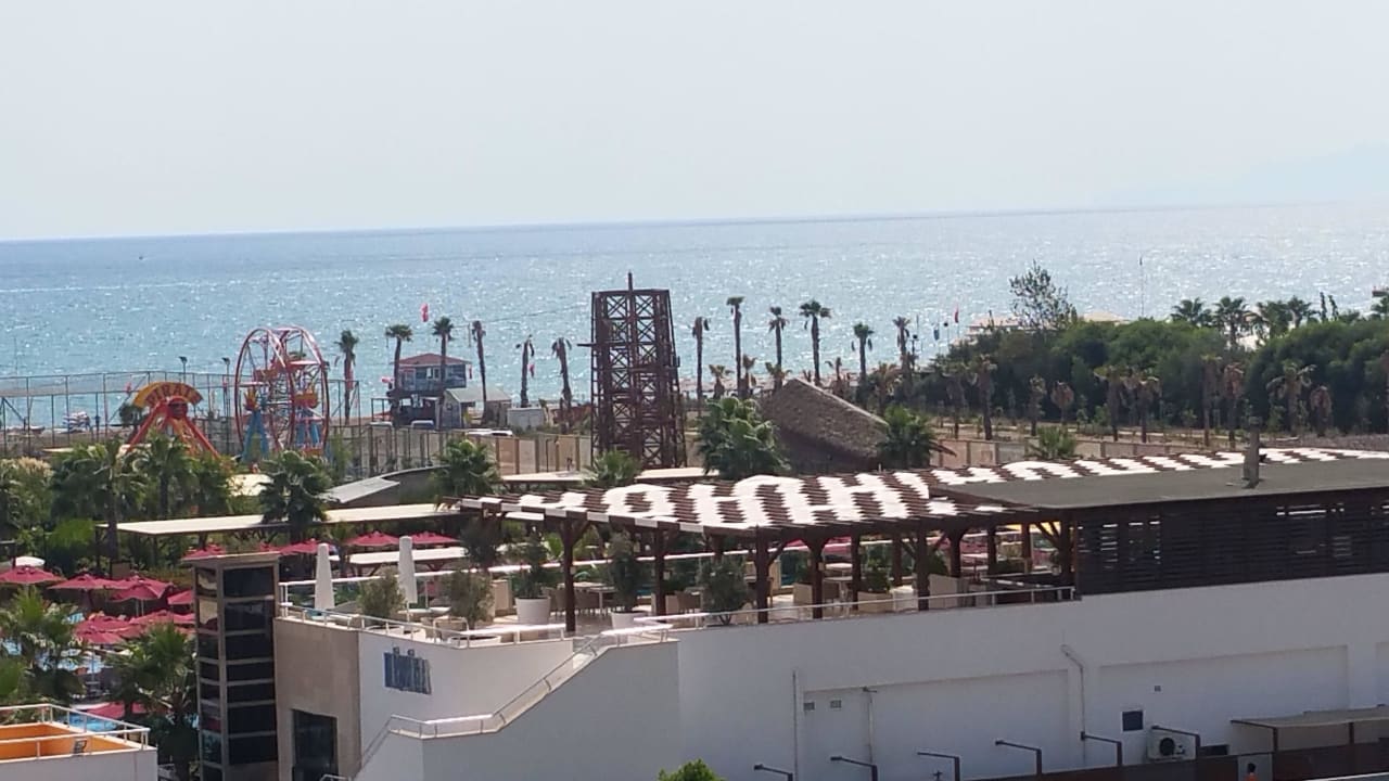 Zimmer 3001 Saturn Palace Resort Hotel