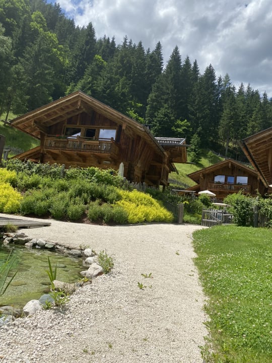 Außenansicht Chaletdorf Auszeit