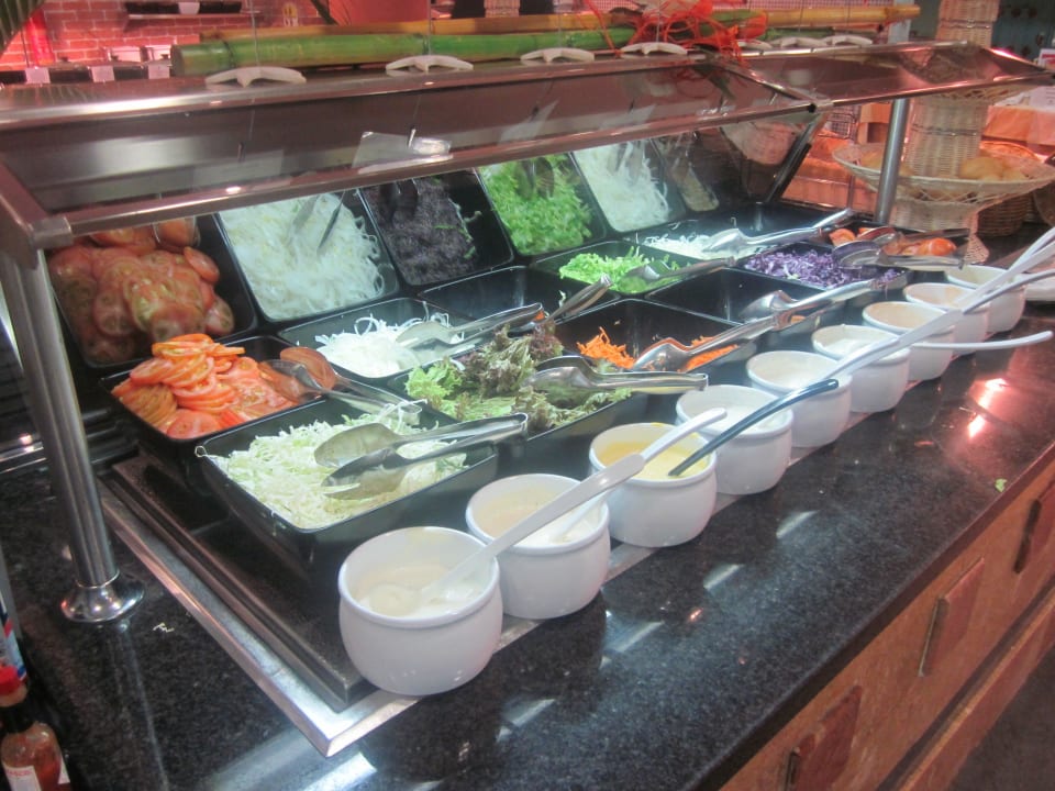 Buffet Iberostar Waves Gaviotas Park