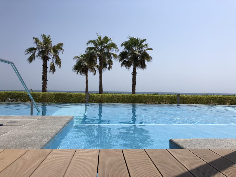 Pool InterContinental Fujairah Resort