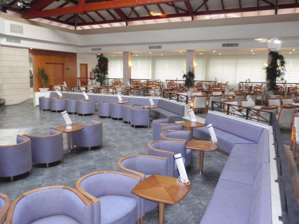 Bar mit Tanzfläche und Bühne Prinsotel La Dorada