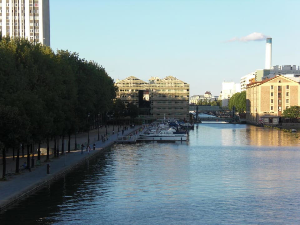 Außenansicht Holiday Inn Express Paris Canal de la Villette