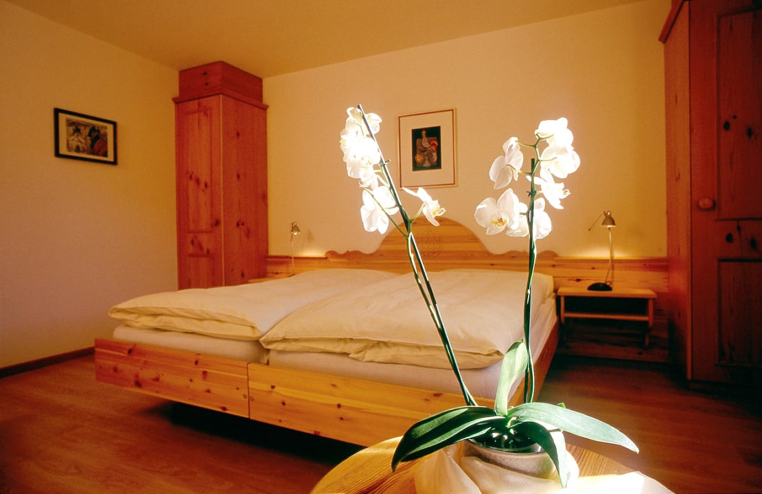 Beispiel Doppelzimmer zur Südseite Hotel Chesa Surlej