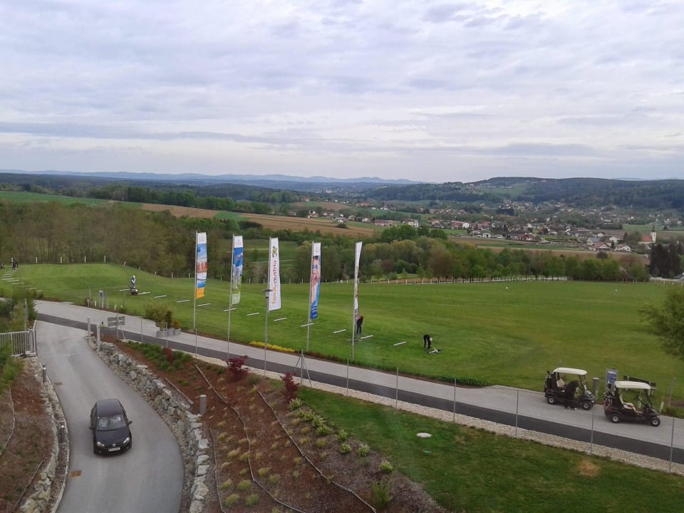 Blick auf Golfplatz Allegria Resort Stegersbach
